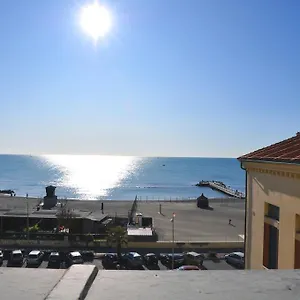 Litus Roma Hostal